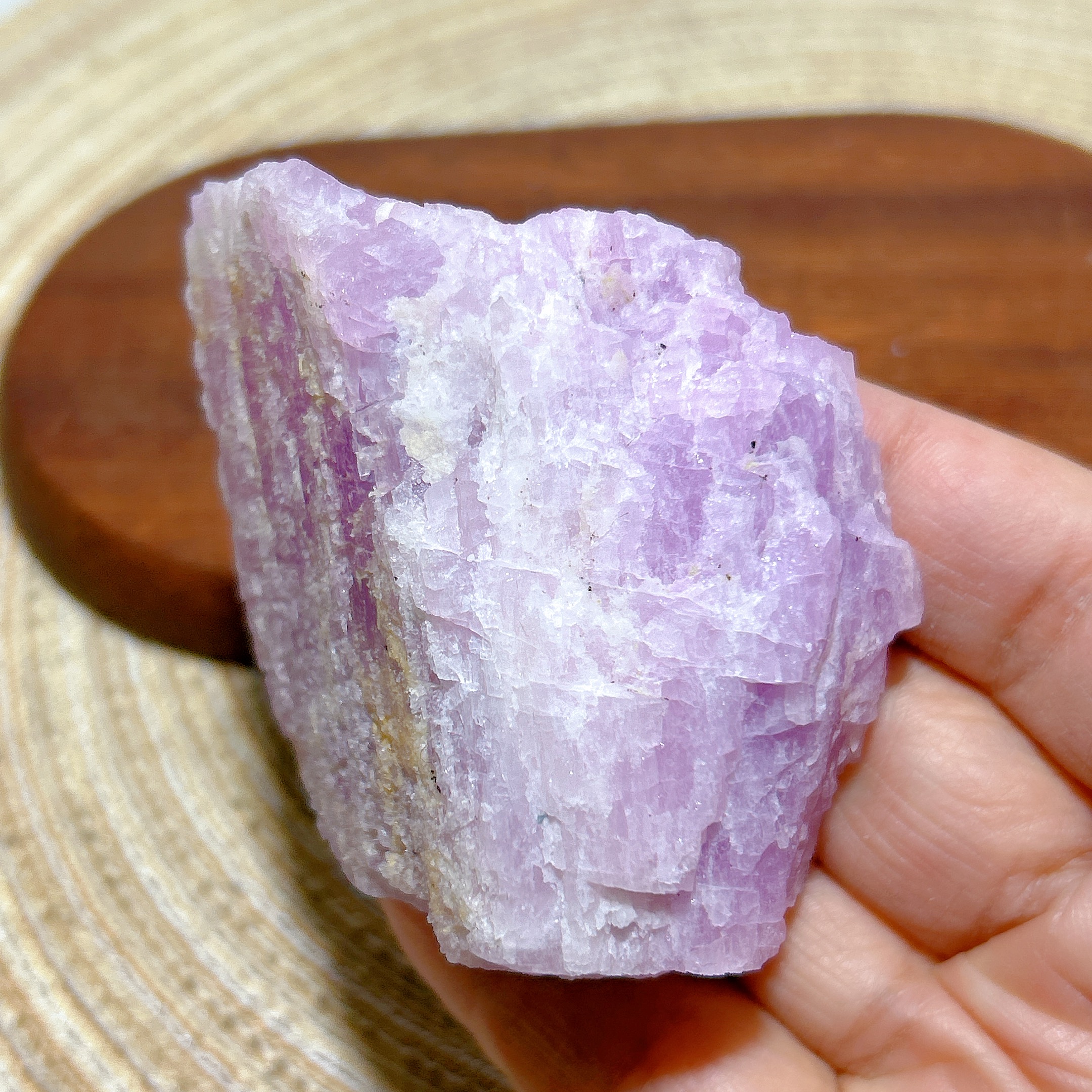 Healing Natural Crystal Kunzit - Lighting Effect Home Decor 评论和价格
